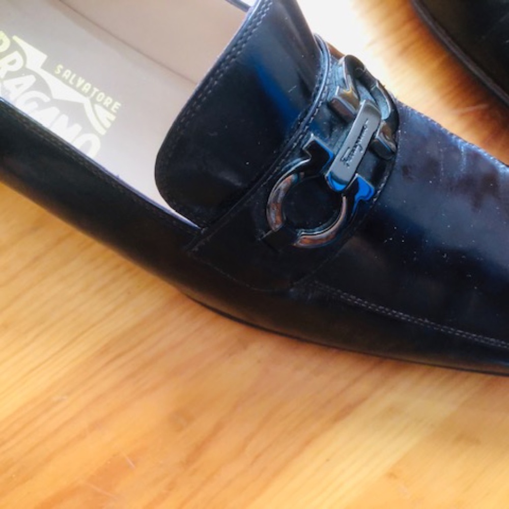 Salvatore Ferragamo Black Womens Buckle Loafer